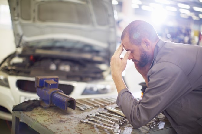 Tackling Employee Shortfalls in Auto Parts with Self-Service Kiosks