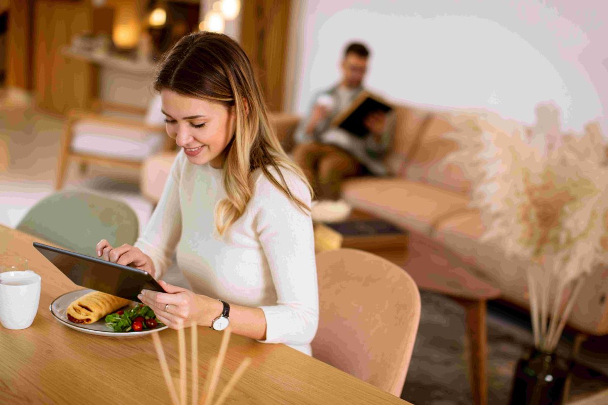 Personalized Guest Experiences Made Easy with CloudApper's No-Code AI in Hospitality