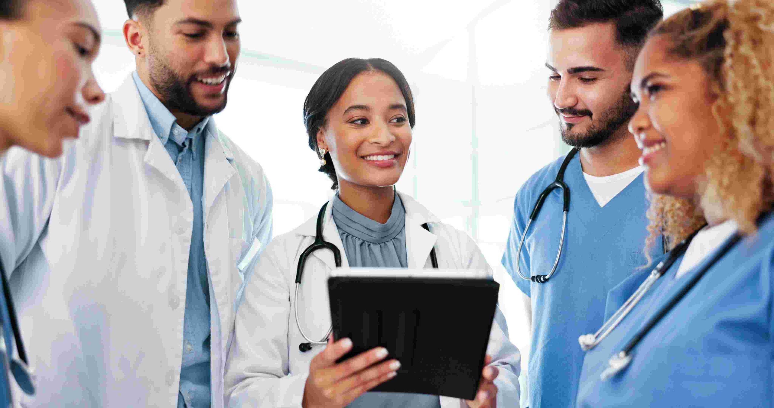 Expert Insights: How Healthcare Teams Are Closing Multi-Union and Attestation Gaps with CloudApper hrPad
